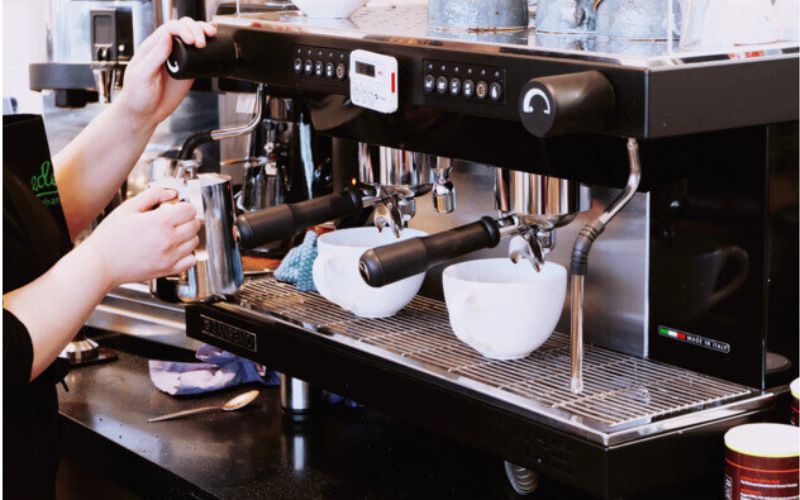 Hướng dẫn cách sử dụng máy pha cà phê bán tự động