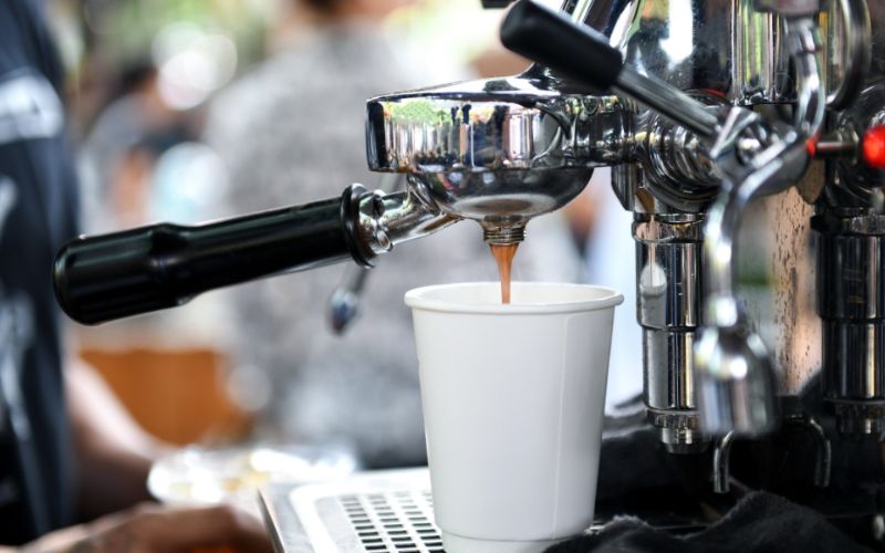 Đọc kỹ hướng dẫn sử dụng trước khi sử dụng máy pha cà phê mang đi để đảm bảo tuổi thọ của sản phẩm