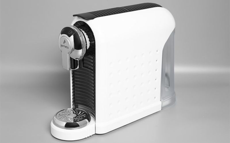 Máy pha cà phê Espresso Perfetto P.08 trắng có thiết kế nhỏ gọn